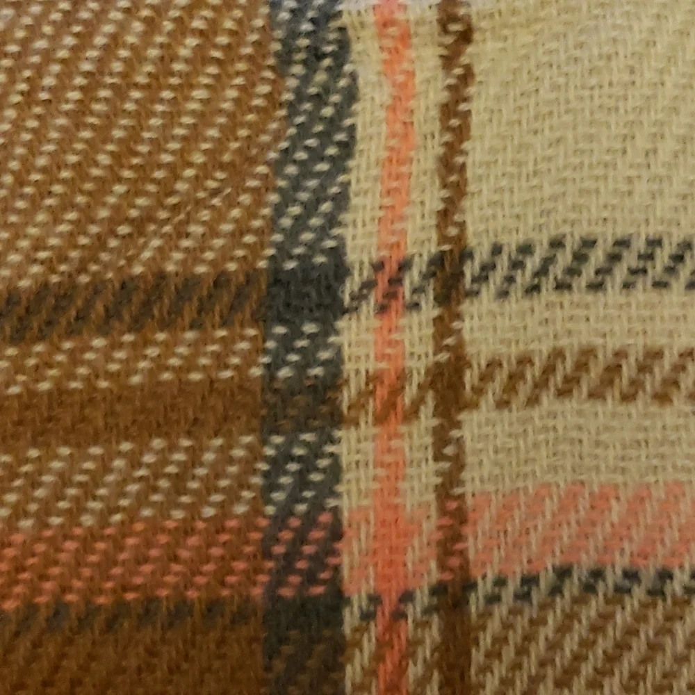 Wander Agio Large Grid Orange and Beige Plaid Scarf